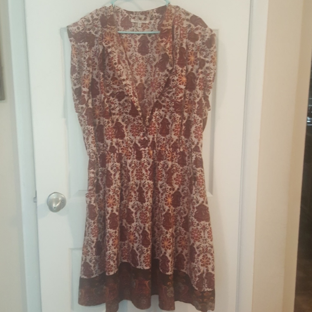DRESS